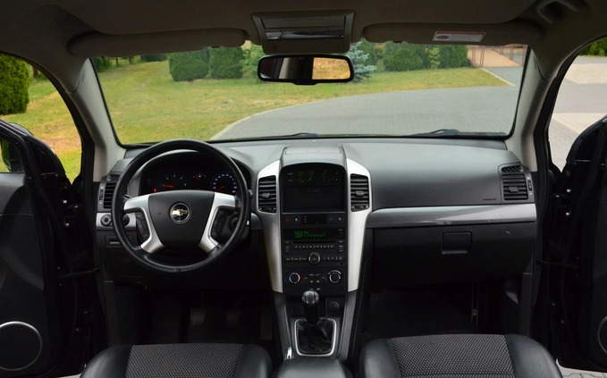 Chevrolet Captiva cena 26900 przebieg: 216000, rok produkcji 2010 z Sierpc małe 301